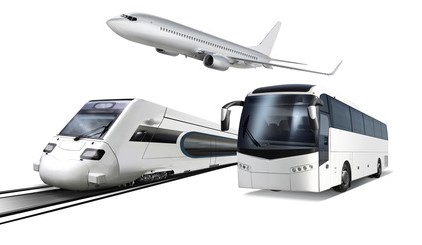 Transportmittel Bahn, Bus und Flugzeug